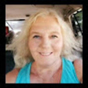 Meet your Posher, Denise